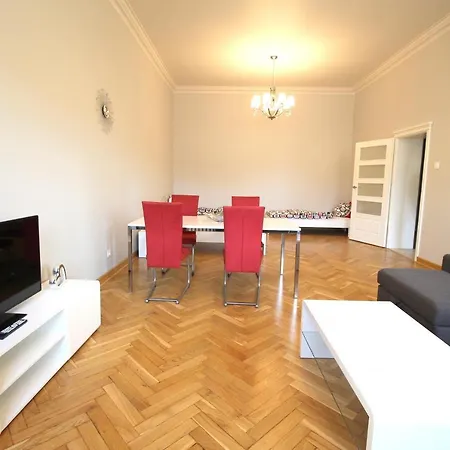 Happy Estate - Rynek Breslau