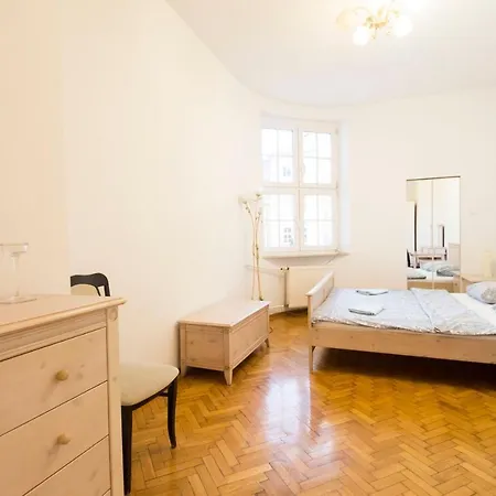 Happy Estate - Rynek Breslau