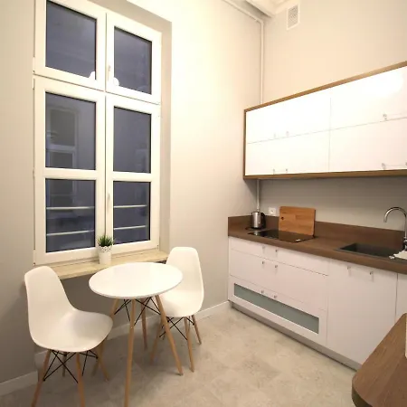 Happy Estate - Rynek *