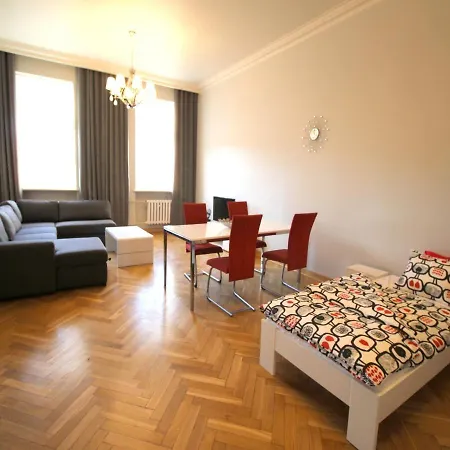 Appartement Happy Estate - Rynek