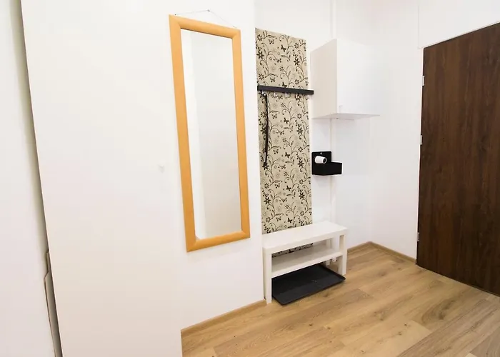 Happy Estate - Rynek *