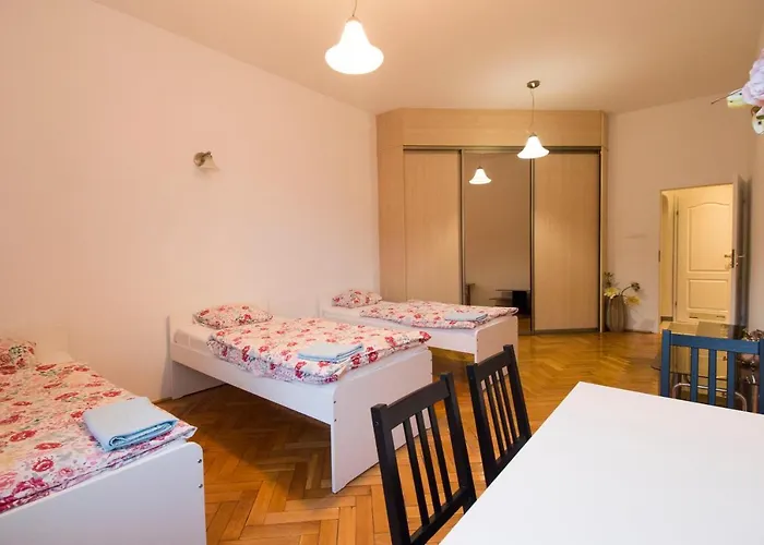 Happy Estate - Rynek